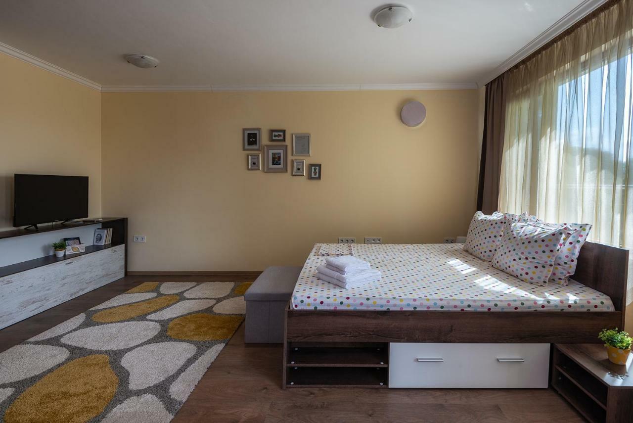 Riverside Apartments Plovdiv With Free Parking Екстер'єр фото
