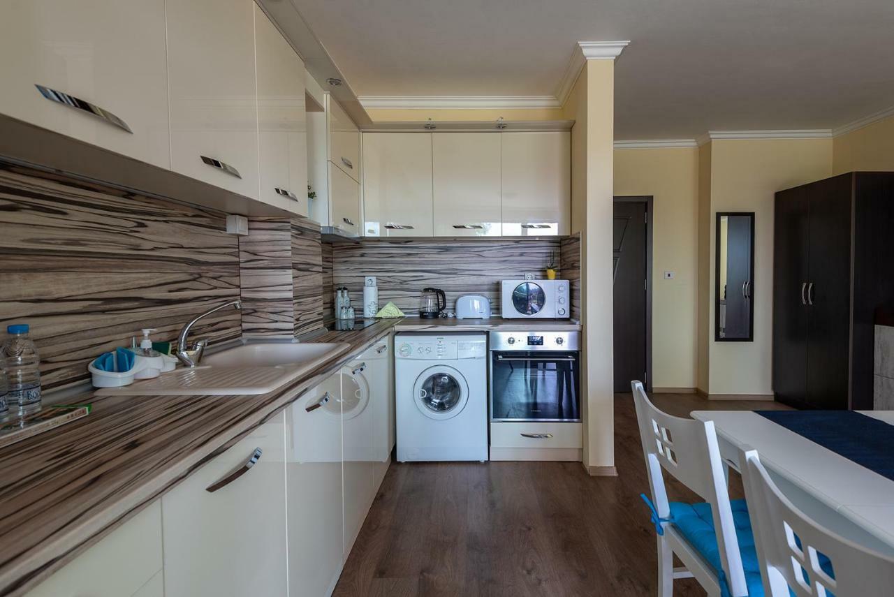 Riverside Apartments Plovdiv With Free Parking Екстер'єр фото