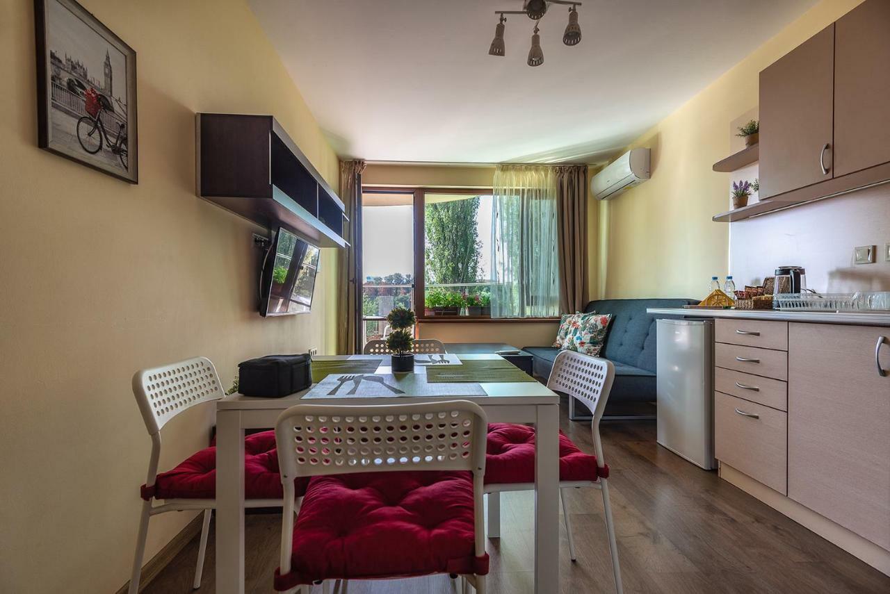 Riverside Apartments Plovdiv With Free Parking Екстер'єр фото